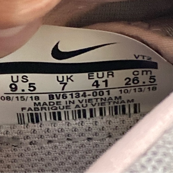 Nike Legend React Gray Women’s Running/Training Shoe - Picture 10 of 10